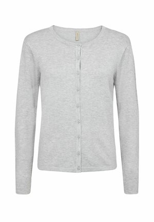 Cárdigan gris claro hecho de tejido de punto suave, con escote redondo, mangas largas y cierre frontal con botones a juego.
