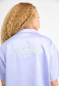 adidas Originals FASHION MONOGRAM BOWLING  - Button-down blouse - violet tone