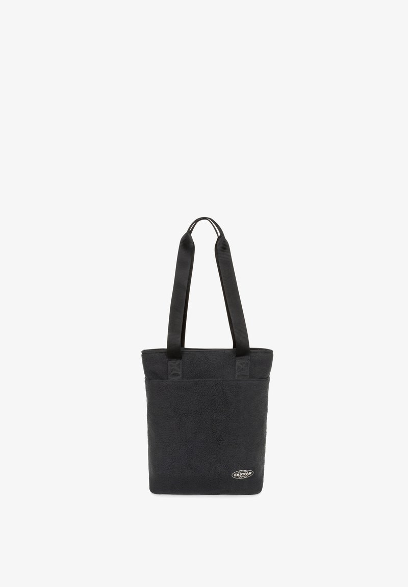Bolso tote negro con tela texturizada, que cuenta con dos asas resistentes y un detalle de logo en el frente. Forma rectangular compacta.