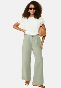 FLUTTER - Print T-shirt - cream