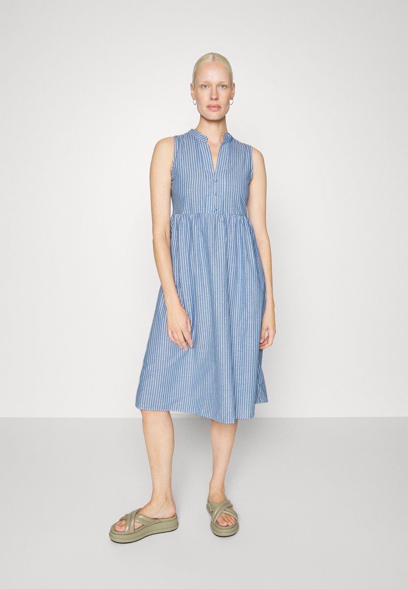 ONLY Tall ONLANNA BUTTON DRESS BELOW KNEE - Vestido camiseiro - cloud dancer/light denim blue