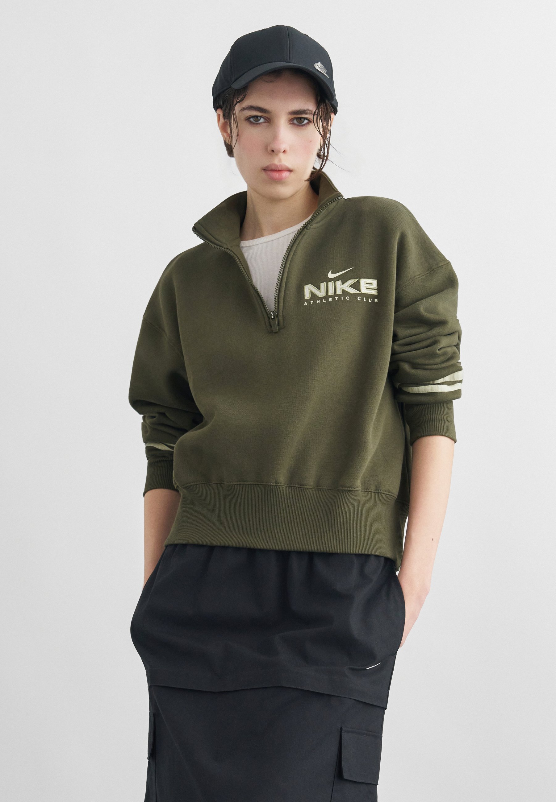 green nike womens clothing