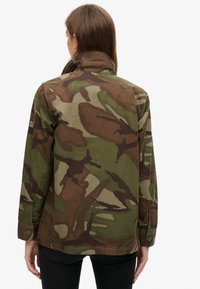 Superdry & Co Lichte jas - mottled olive