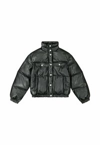 Chaqueta negra acolchada con alto cuello, cierres de botones a presión, bolsillos de solapa en el pecho, bolsillos laterales, y puños y dobladillo elásticos.