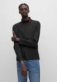 HUGO DEROLLO - Maglietta a manica lunga - black