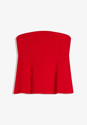 Czerwony, bezramkowy top z peplum, z dopasowanym gorsetem i rozkloszowanym dołem, przedstawiony na białym tle.