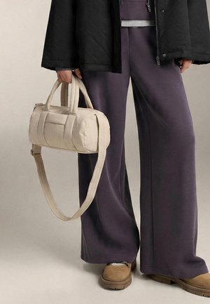 OYSHO Športna torba - brown