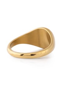 Gouden ring met een gladde, ronde vorm. Beschikt over een gepolijste afwerking en een licht gebogen profiel, dat naar de basis toe versmalt.