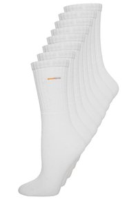 Weiße Baumwollsocken im Crew-Stil mit gerippter Textur, elastischen Bündchen und subtiler Markenkennzeichnung in Orange, präsentiert in einem Set mit mehreren Paaren.