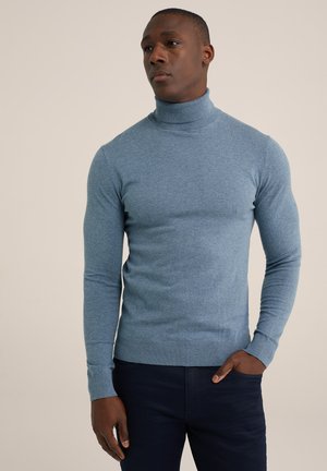 Light blue turtleneck sweater in soft knit fabric, fitted design with long sleeves and ribbed cuffs, paired with dark navy trousers.