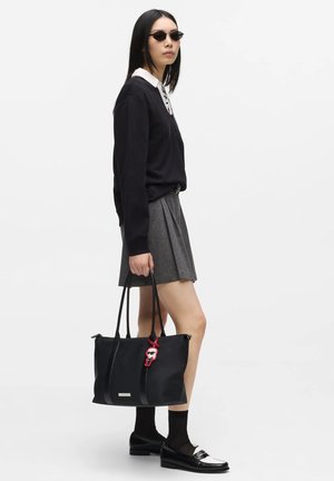KARL LAGERFELD, IKON NYLON LG TOTE - Sac à main - black