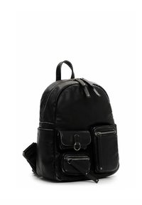 Sac à dos en cuir noir avec plusieurs poches zippées, forme arrondie, poignée supérieure et finition texturée. Comprend une petite poche avant à rabat.