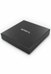 Sort rektangulær boks med en glat mat finish og et hvidt "BREIL" logo på den øverste overflade. Ingen mønstre eller yderligere hardware synlig.