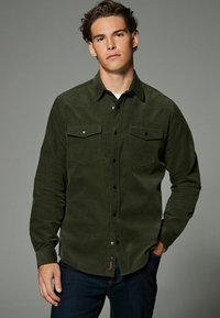 Next TWIN POCKET WESTERN REGULAR FIT - Pluus - dark green