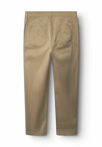 Beige Hose mit zwei Gesäßtaschen. Sie zeichnet sich durch eine glatte Textur und ein gerades Bein-Design aus. Minimalistisches Branding auf der rechten Tasche.
