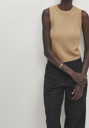 Top - brown