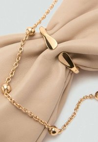 Mango Umhängetasche - light brown