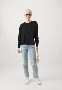 GAP Petite VINTAGE SET IN CREW - Camisola de manga comprida - black