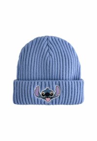 Blauwe gebreide beanie met een geribbelde textuur, voorzien van een geborduurd Stitch-personage patch op de voorkant. Verstelbare omgevouwen rand.