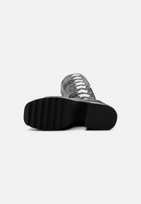 LAMODA ELECTRICITY - Stivali con plateau - black/silver