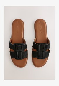 Valimata, mottled black