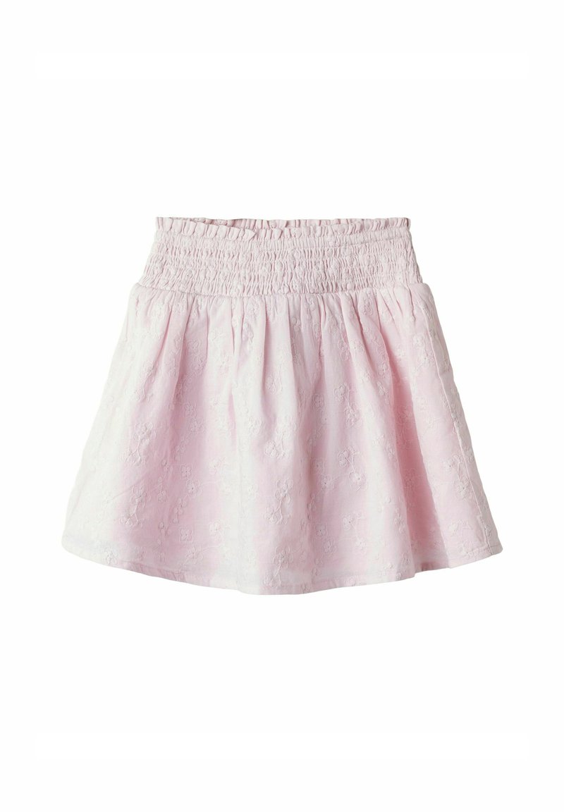 Gonna rosa, texturizzata, con vita arricciata e motivo floreale, caratterizzata da un design svasato e volant arricciati all'orlo.