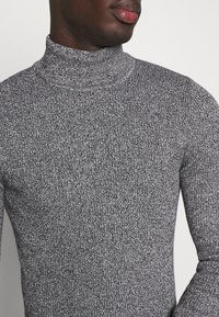 Pier One Strickpullover - mottled grey