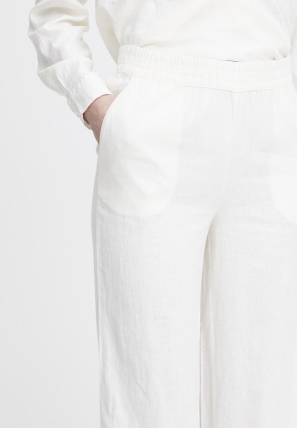 BYALAKKA - Trousers - marshmallow3