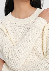 Vero Moda Neule - off-white