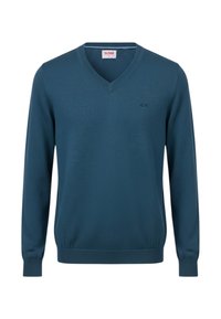 Maglione a scollo a V color verde-teal scuro con maniche lunghe e polsini a coste. Presenta una texture sottile e un piccolo logo sul petto a sinistra.