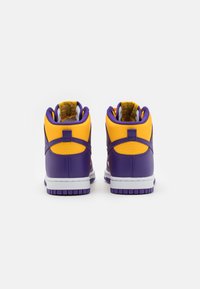 Nike Sportswear DUNK RETRO - Sapatilhas de cano alto - court purple/university gold/white