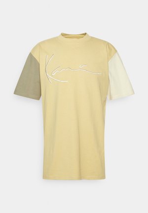 Karl Kani SIGNATURE BLOCK TEE UNISEX - Nyomott mintás póló - light sand