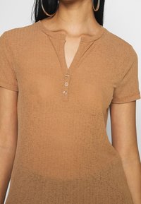 Nly by Nelly T-shirt basic - beige