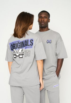OVERSIZE ALLIANCE - Camiseta estampada - ultimate grey