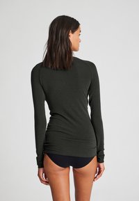GAI+LISVA AMALIE SOLID - Majica z dolgimi rokavi - olive