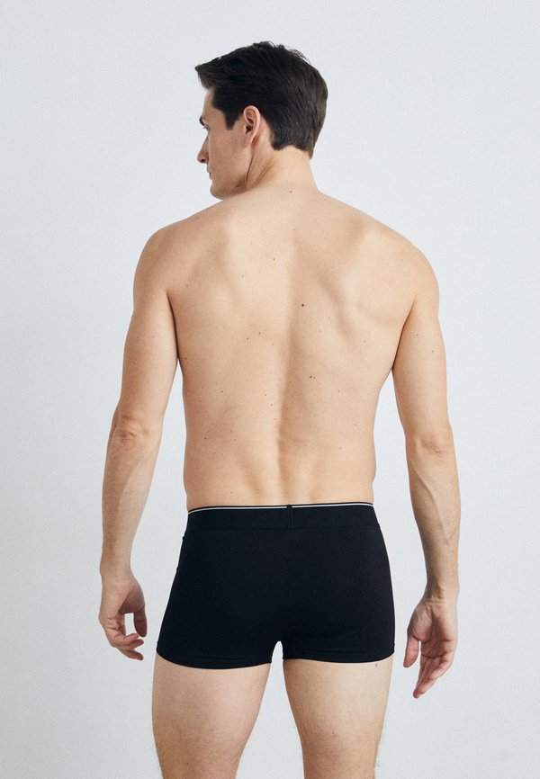 UMBX-DAMIEN 3 PACK - Trunks2