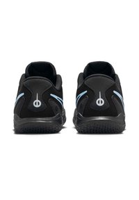 Zapatillas deportivas negras con un upper de tela texturizada, detalles en azul, un collar acolchado y una suela de goma con patrón. Diseño de tacón redondeado.
