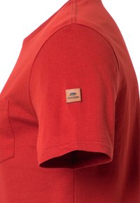 FORSBERG MIT BRUSTTASCHE - T-shirt basic - rot