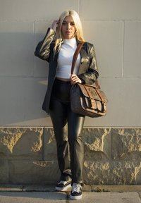 Karactermania HARRY POTTER PRIDE SATCHEL LARGE - Sac bandoulière - marrón