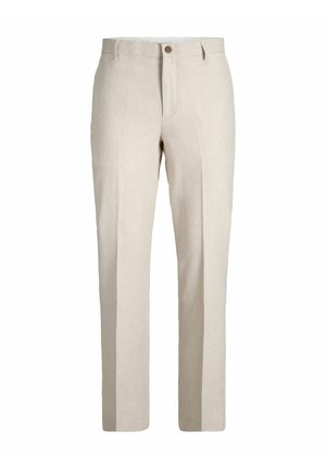 Pantalon beige sur mesure avec passants de ceinture, fermeture avant par bouton, poches latérales et coupe droite, présenté sur fond blanc.