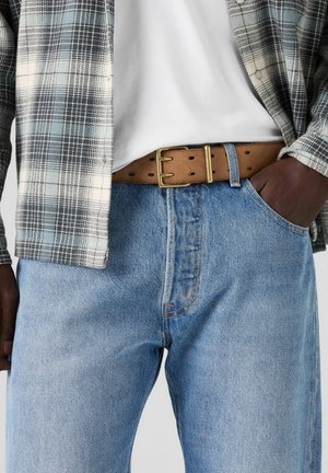 Levi's®, - Pas