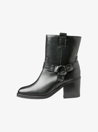 Unausgewählt, black leather