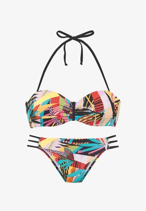 Kleurset bikini met een meerkleurig bladpatroon op een zwarte achtergrond, met een strapless top en een onderkant met zijkanten.