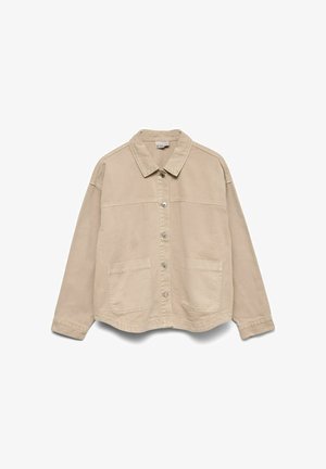 Bež jopič z gumbi, ovratnikom, dolgimi rokavi, dvema sprednjima žepoma in opaznim šivom na enobarvnem ozadju.