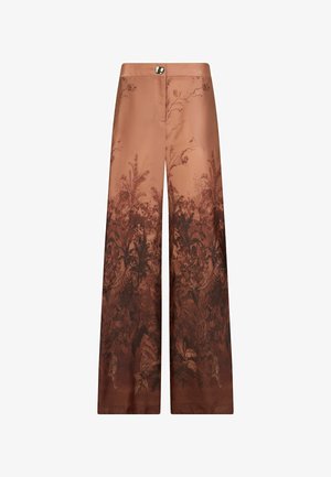 Pantalon marron à jambes larges avec un imprimé botanique et faunique plus foncé dégradé depuis l'ourlet, doté d'une fermeture à bouton à la taille.