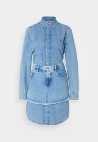 DE-DESY-D 2-IN-1 - Farmerruha - 01