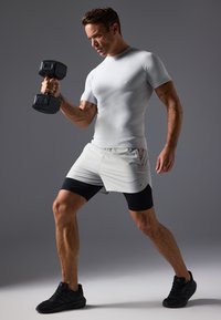 Pier One Sport SHORT SLEEVE SEAMLESS - Αθλητικό μπλουζάκι - off-white