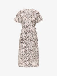 Valimata, cloud dancer