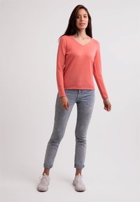 CASH-MERE Stickad tröja - zitrus granita