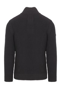Zwart gebreid sweater met een hoge kraag, geribde manchetten en zoom, en een textuurpatroon. De achterkant heeft een naadloos ontwerp.